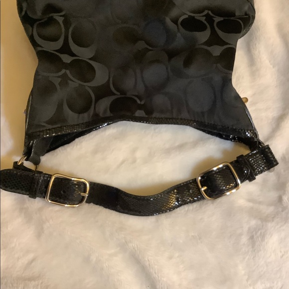 Coach Handbag - Picture 4 of 9